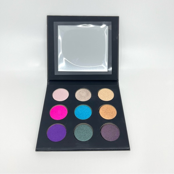 Make Up For Ever Palette 9 Artist Color High Impact Eyeshadow Palette, Vol. #2 - Picture 2 of 13